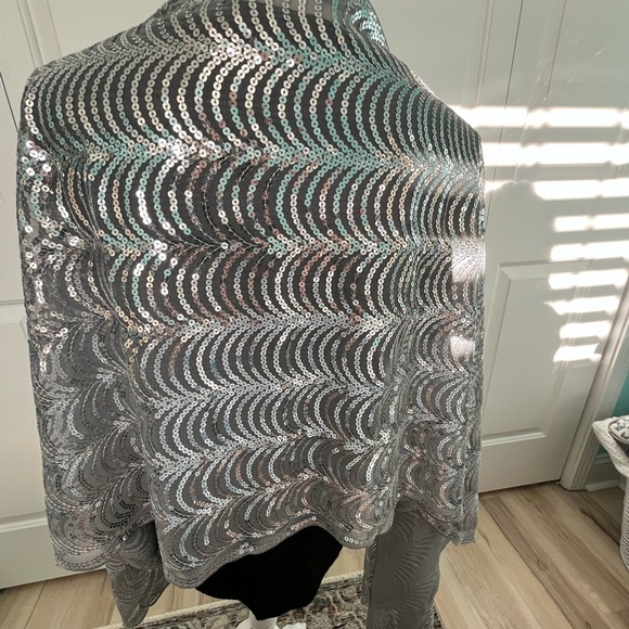 Apt. 9 Silver Sequin Wrap - Picture 2 of 3